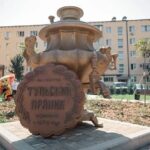 У Маріуполі РФ організувала Тульський проспект із самоваром