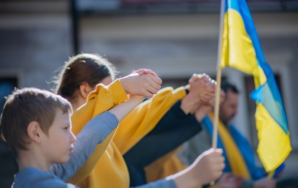 В Україну повернули 16 дітей з ТОТ