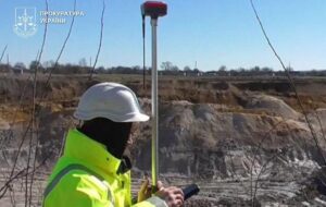 Збитки у 190 млн: на Черкащині викрили незаконний видобуток каолінів