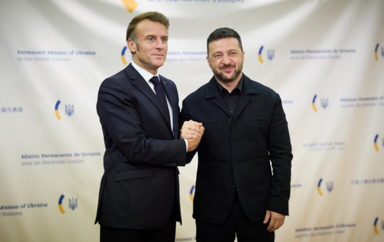 Зеленський обговорив із Макроном використання заморожених активів РФ