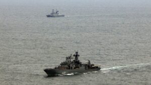 Британія перехопила російський військовий корабель у своїх водах