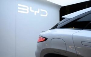 Авто новини - В Австралії викрили незаконне зберігання понад 1600 китайських авто
