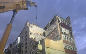 Новини України - В Хмельницькому під завалами знайшли друге тіло