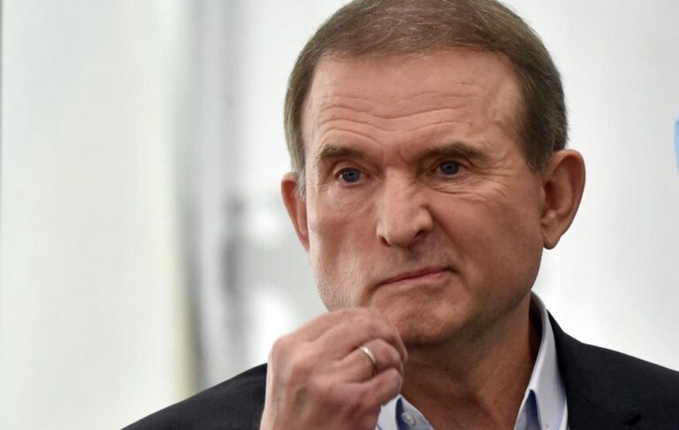 ЄС залишив Медведчука під “гібридними” санкціями