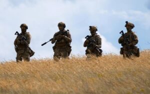 Зеленський пропонує Раді продовжити воєнний стан