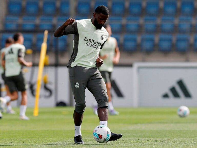 Челсі проявляє інтерес до ключового захисника Реала