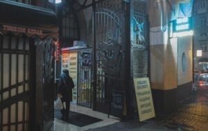 Новини бізнесу - Долар злетів до історичного рекорду в Україні