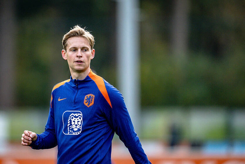 Новини спорту - Френкі де Йонг назвав АПЛ найсильнішою лігою у світі