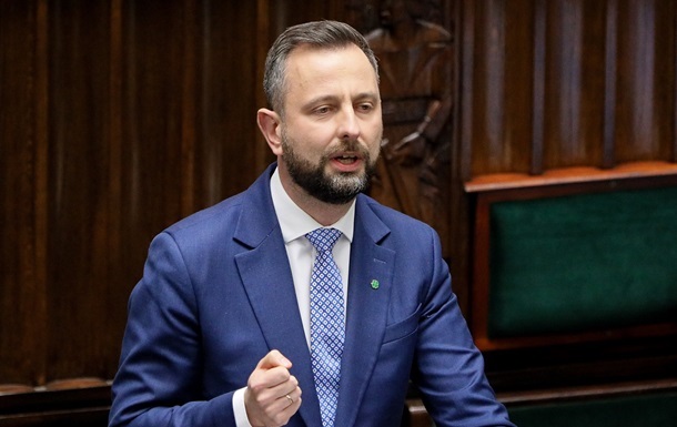 Міністр оборони Польщі заявив про російський слід у диверсії на залізниці