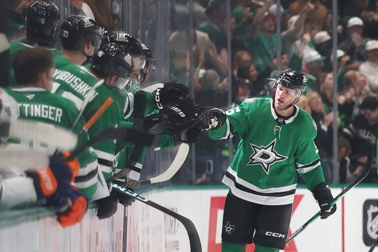 НХЛ: Анахайм увірвався в топ, розгромивши Флориду