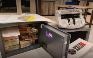 Новини України - Операція Мідас: затримано п'ятьох фігурантів