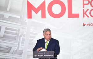 Новини бізнесу - США дозволили Угорщині купувати нафту в РФ іще рік