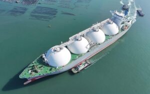 Новини бізнесу - У Китаї створюють "тіньовий флот" для перевезення російського газу - ЗМІ