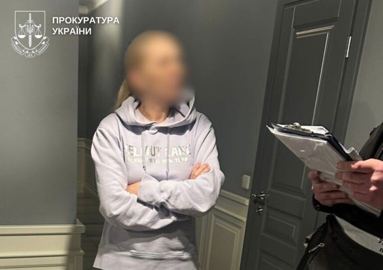 У Києві викрили корупційну схему розмитнення авто