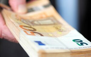 Новини України - Україна вперше повернула з-за кордону кошти, вкрадені внаслідок корупції