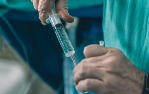 В Німеччині медбрат убив десятки пацієнтів, щоб “полегшити” роботу вночі