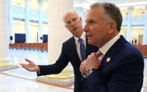 Віткоффгейт: ким замінять зрадливого друга Трампа після провалу