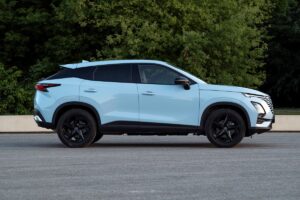 Загроза шпигунства: в Ізраїлі почали вилучати в офіцерів китайські авто