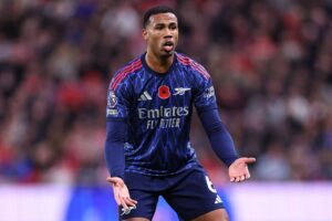 Новини спорту - Захисник Арсеналу травмувався, захищаючи честь збірної Бразилії