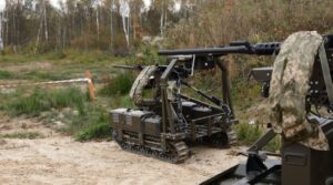 Замінив піхотинців: у ЗСУ робот із кулеметом утримував позицію понад місяць
