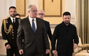 Новини політики - Зеленський прибув до Афін