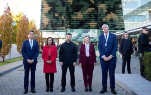 Зеленський в Іспанії провів зустріч з виробниками зброї