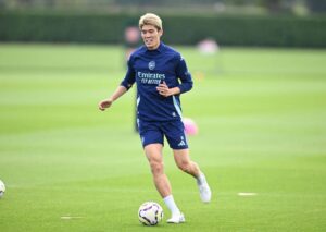 Аякс досяг домовленості з колишнім захисником Арсеналу