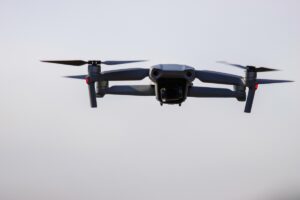 Новини світу - Біля аеропорту Вільнюса затримали двох операторів дронів