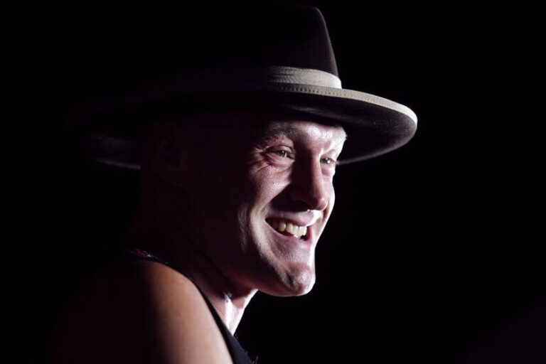 Ф’юрі сказав, що дає мільйон, що Пол розпластає Джошуа