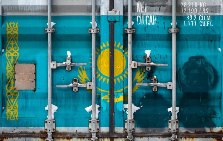 Казахстан посилив експортний контроль для постачань Росії – СЗР