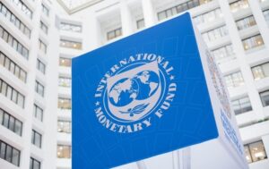 МВФ вимагає від України введення нових податків