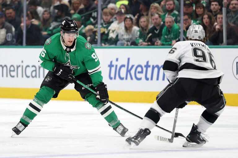 НХЛ: Даллас перервав серію невдач, Тампа програла