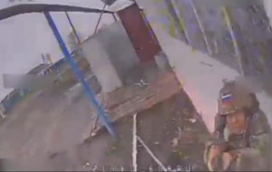 Новини України - Прикордонники показали "вибухову" роботу дронів по окупантах