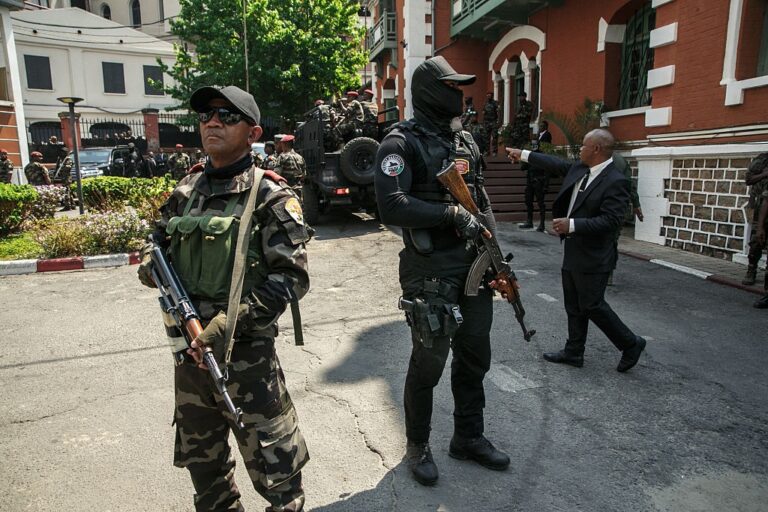 РФ передала зброю військовому уряду Мадагаскару після перевороту – ЗМІ