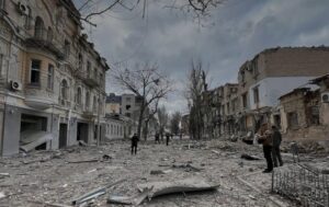 Росіяни вдарили по Херсону, є жертва