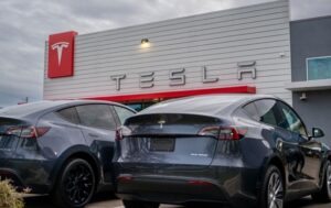 Tesla опинилася на найгіршою за довгостроковою надійністю – дослідження
