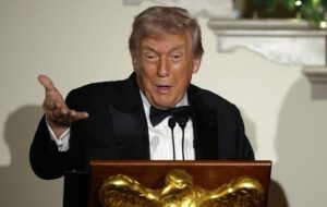 Трамп прокоментував обговорення “мирного плану” в Парижі