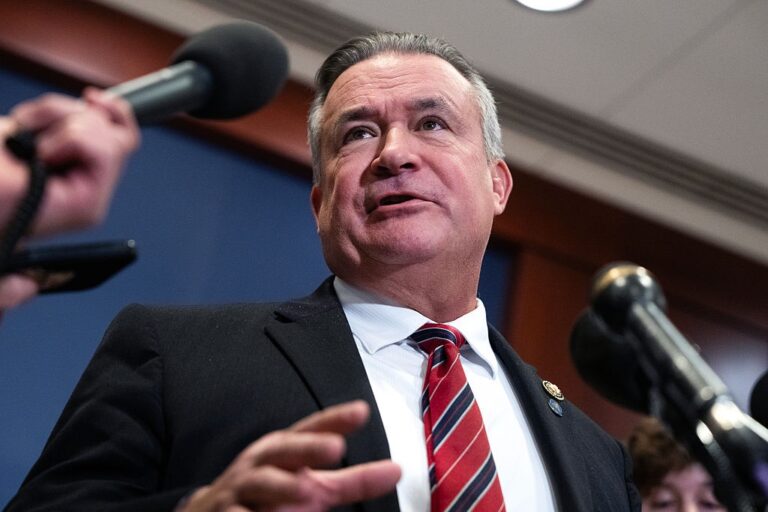 В США розкритикували реакцію Трампа на заяву РФ