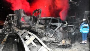 Новини світу - В Японії сталася ДТП за участю понад 50 авто, є загиблі