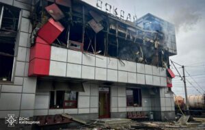 Новини України - Відновлено рух поїздів через станцію Фастів