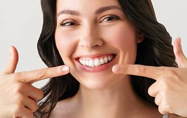 Як відбілити зуби в домашніх умовах