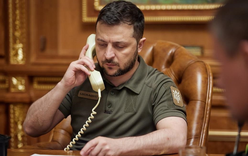 Новини України - Зеленський, Макрон і Стармер зідзвонилися з Умєровим та Віткоффом