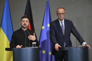 Новини світу - Зеленський: В Україні нема жодної електростанції, що не зазнала атаки РФ