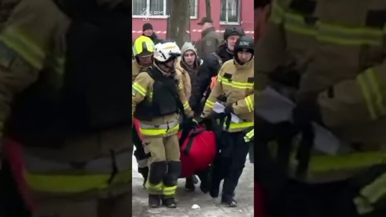 Удар по 16-поверхівці у Дніпрі 💔 | Наслідки атаки