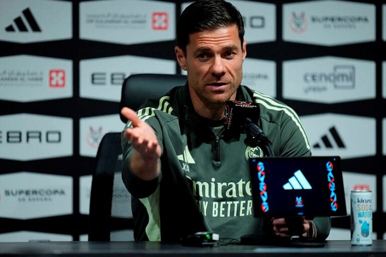 Алонсо оцінив шанси своєї команди у фіналі Суперкубка з Барселоною