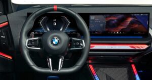 Авто новини - BMW відкликає кросовери X3 через кермо, яке повертається самостійно