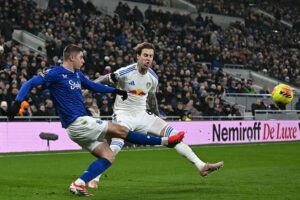 Евертон Миколенка не скористався шансом у матчі з Лідсом