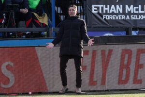 Ґляснер критикує керівництво, але в Крістал Пелес не підуть на відставку