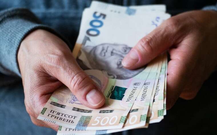 Командиру військової частини на Київщині загрожує 10 років за платні дозволи на залишення служби