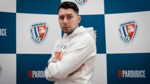 Львівський Рух відпустив захисника Слюбика до Чехії